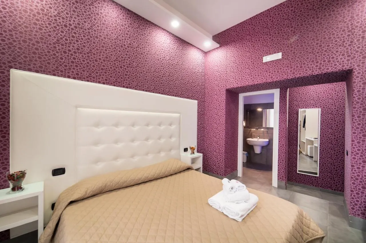 מלון Royal H Umberto I, Napoli Centro, By Clapa Group בית הארחה