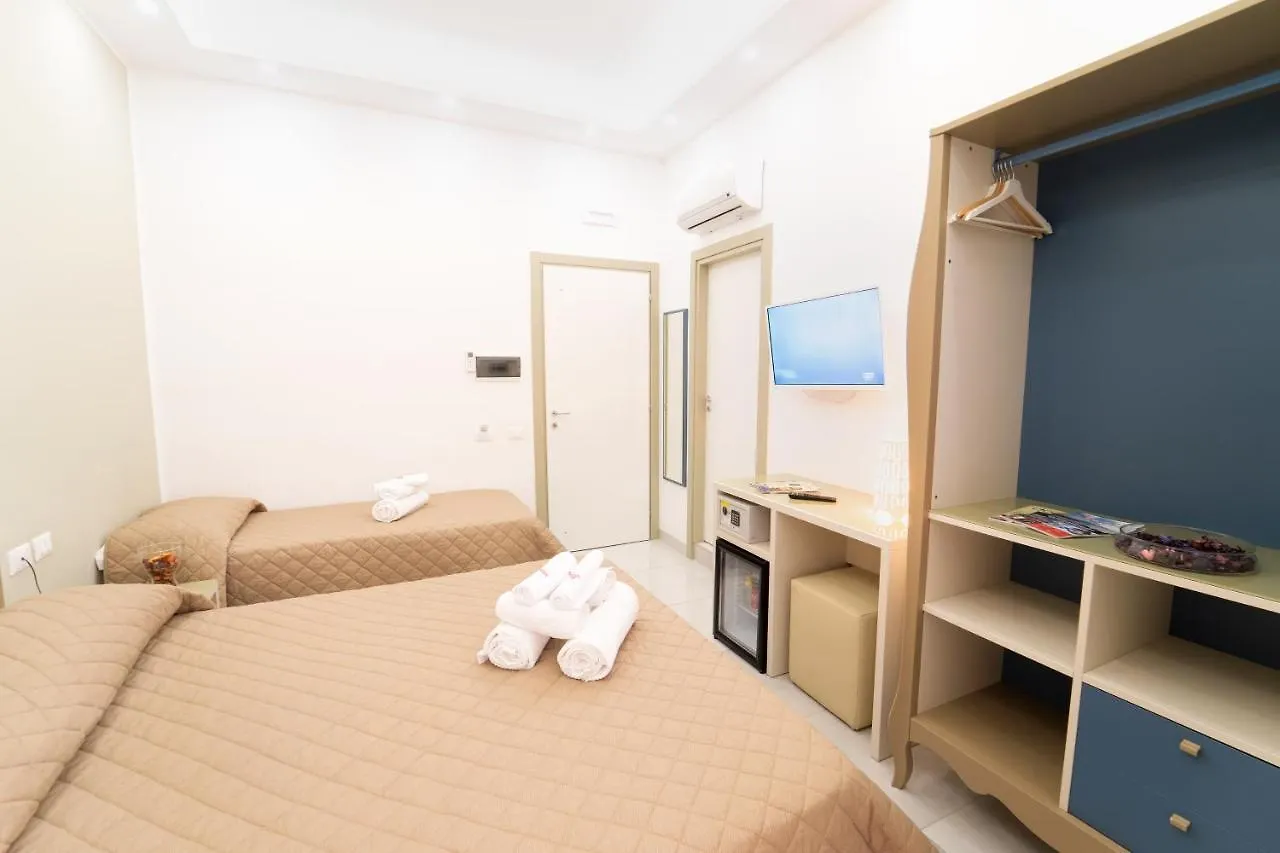 Hotel Royal H Umberto I, Napoli Centro, by ClaPa Group Italia