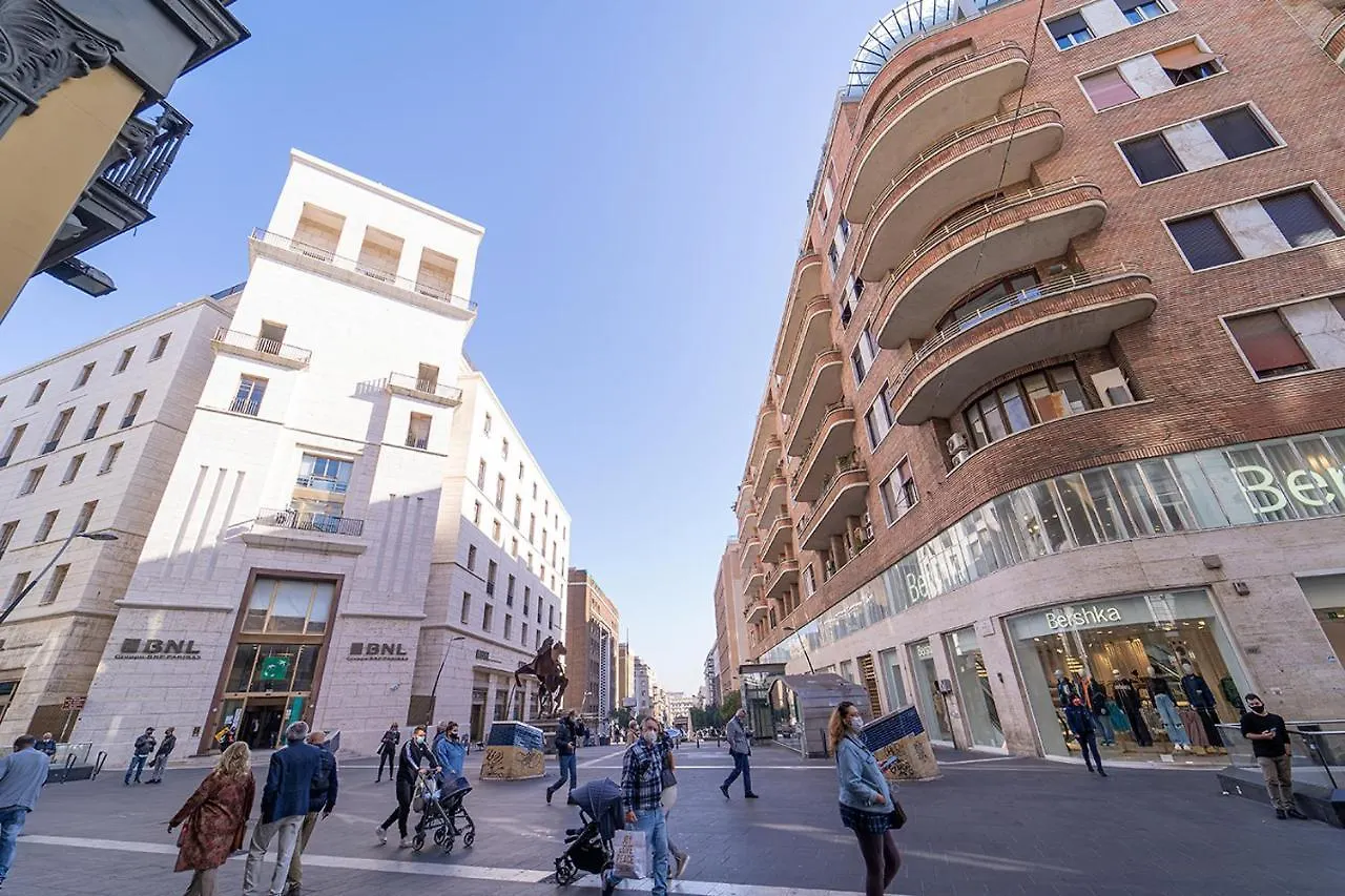 Affittacamere Hotel Royal H Umberto I, Napoli Centro, by ClaPa Group