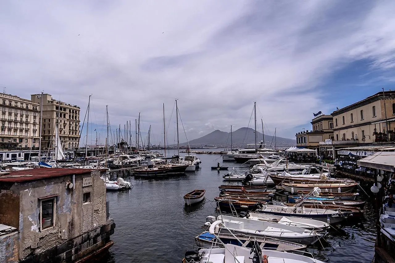 Affittacamere Hotel Royal H Umberto I, Napoli Centro, by ClaPa Group Italia